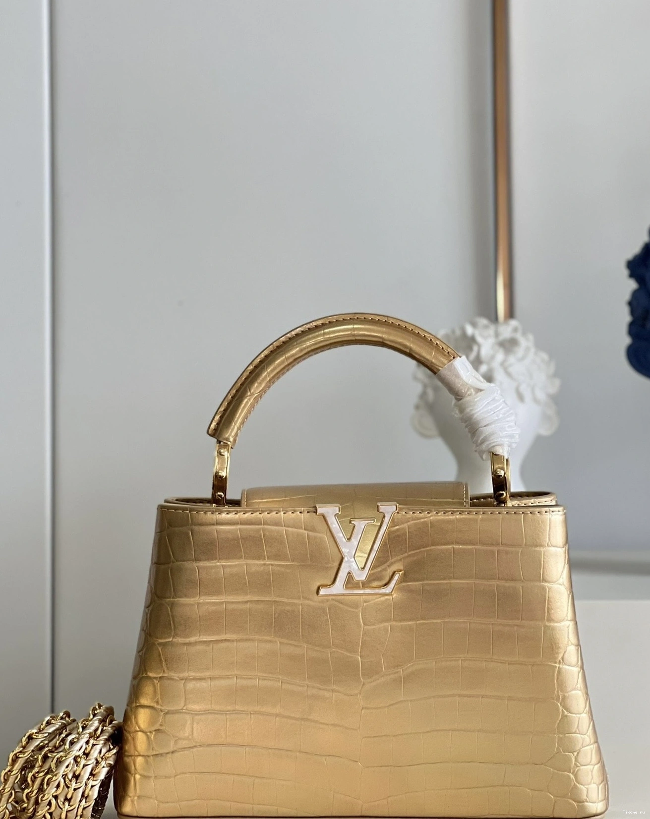 Affordable VUITTON BB CAPUCINES LOUIS 0719